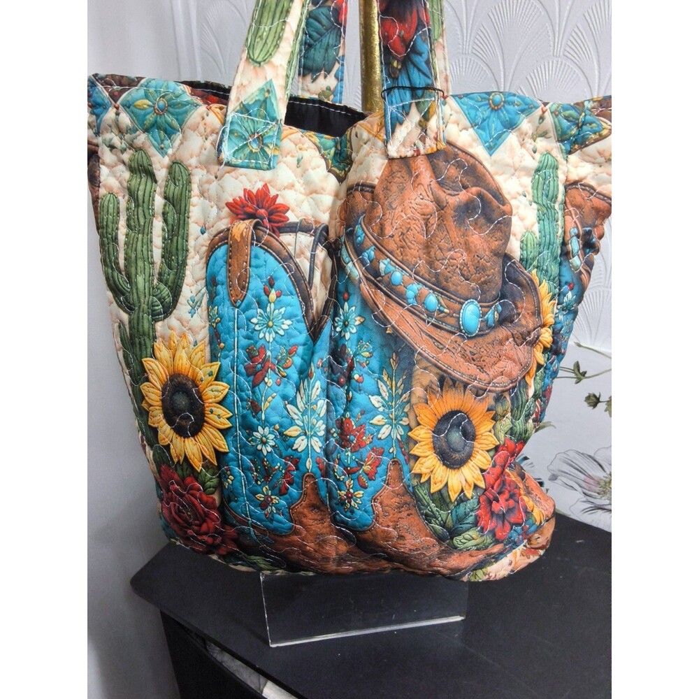 Western print quilted travel bag